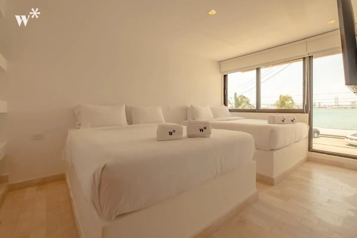 Castillo Grande Bayside Retreat 6Br 2 Homes Holiday home